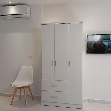 Apartments Gregory & George Ханиоти Екстериор снимка