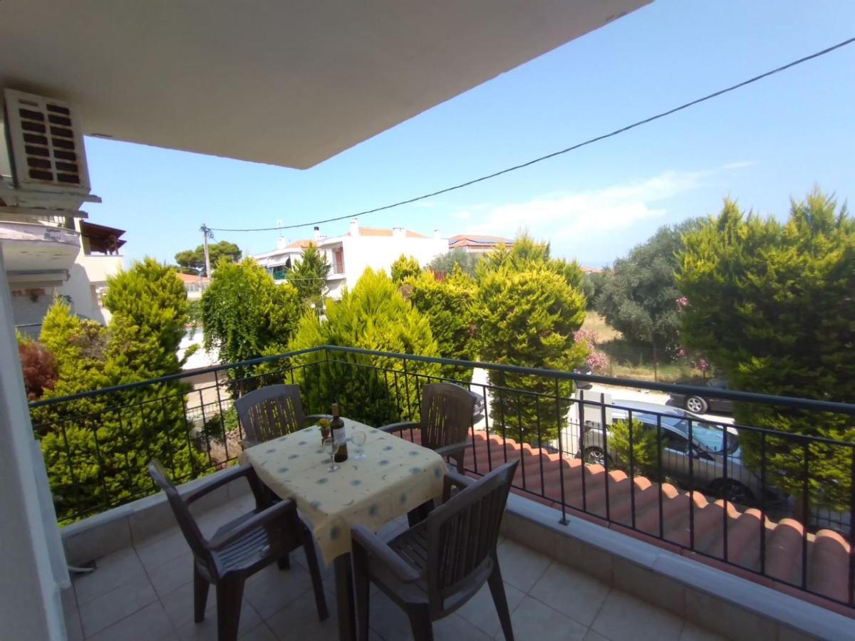 Apartments Gregory & George Ханиоти Екстериор снимка